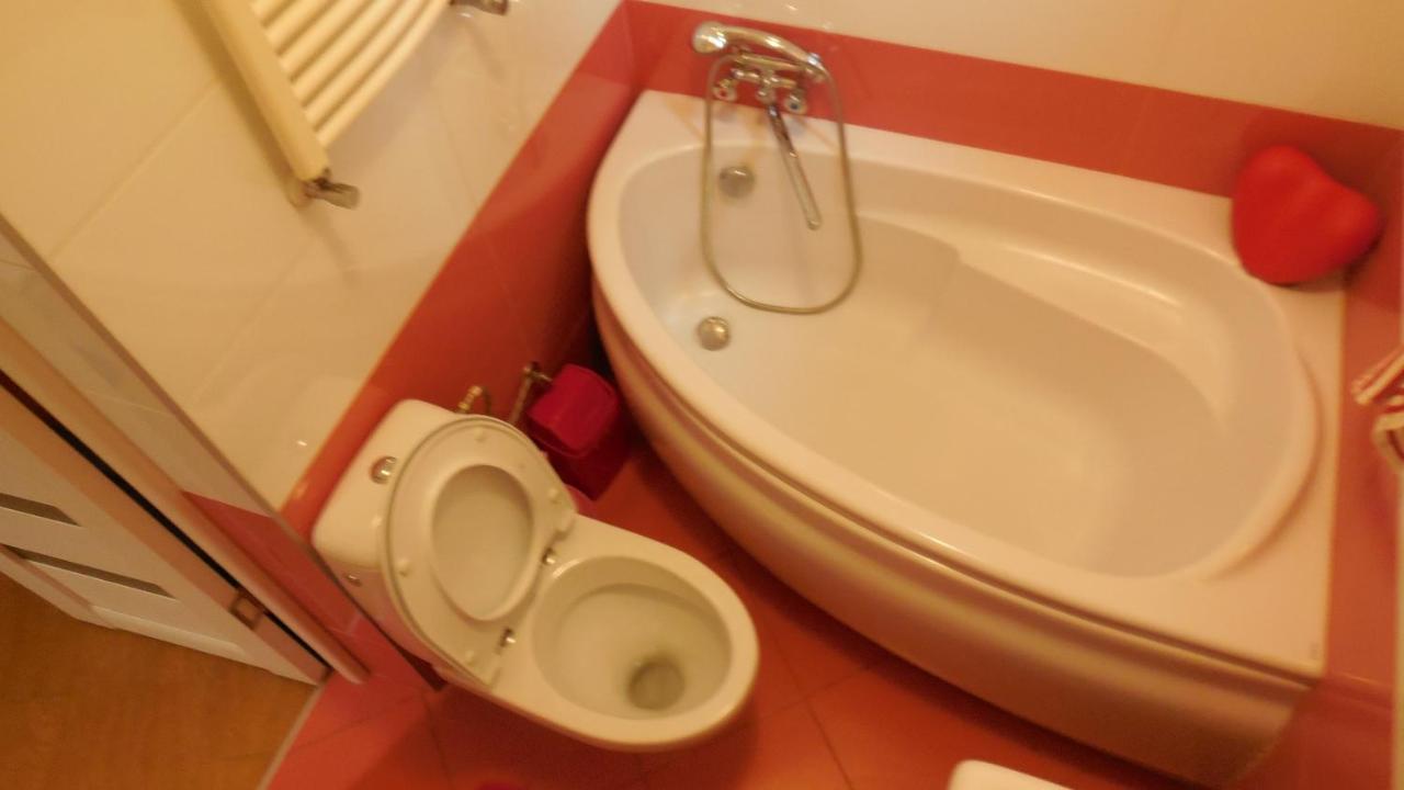 2 Room Apartment Near Opera House Λβιβ Εξωτερικό φωτογραφία