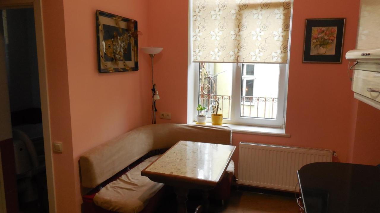 2 Room Apartment Near Opera House Λβιβ Εξωτερικό φωτογραφία